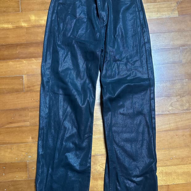 데꼬로소 녹스 레귤러 스트레이트 데님 팬츠 [코팅 블랙]