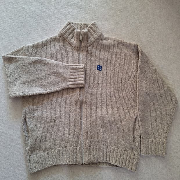 아더에러 시그니피컨트 TRS 태그 니트집업 01 오트밀 L사이즈