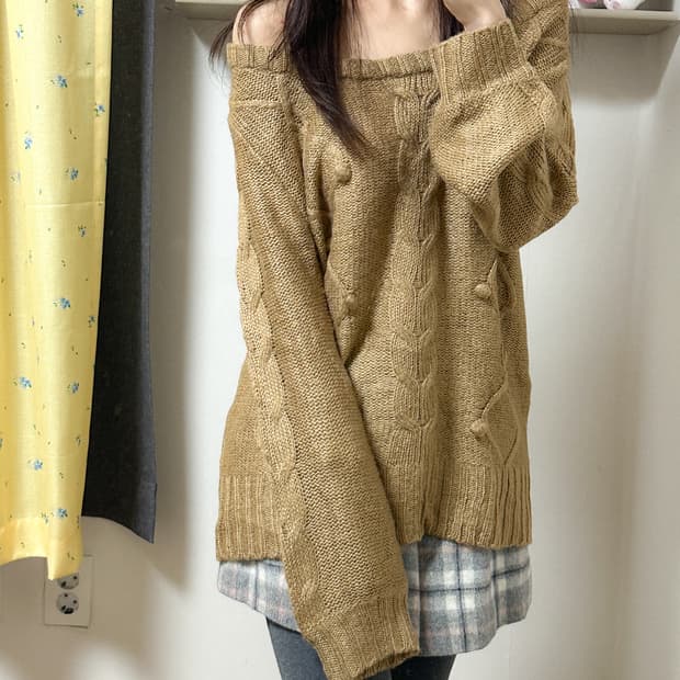 빈티지 브라운 라떼 폼폼이 오프숄더 니트 히메갸루 로걀 모리걸 헤이세이