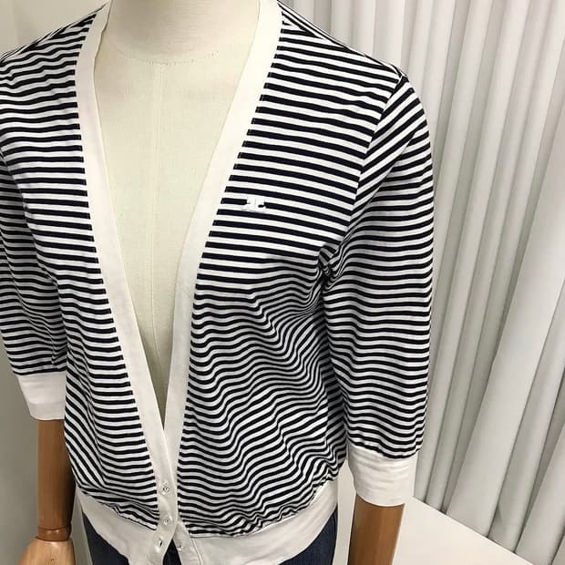 꾸레쥬 로고 단가라 크롭 가디건