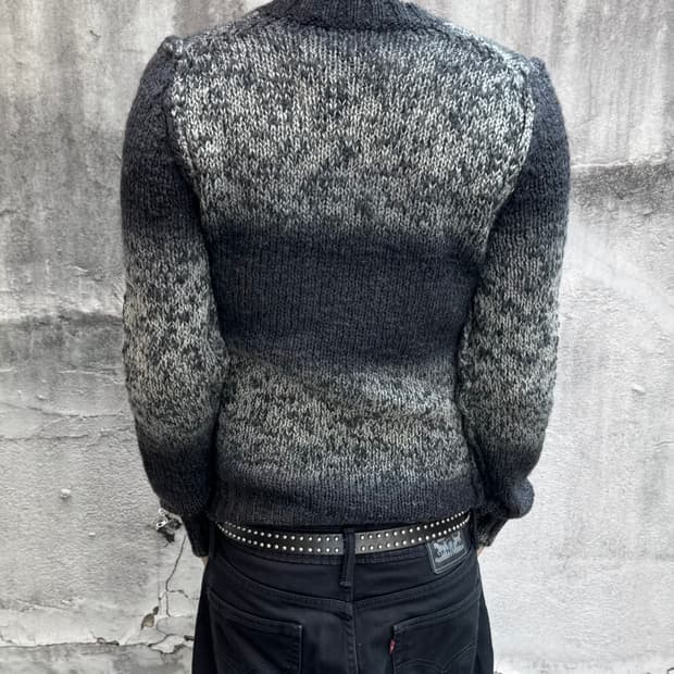 돌체엔가바나 로우게이지 그라데이션 니트