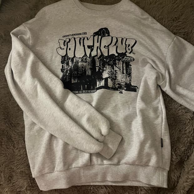 오드스튜디오 맨투맨