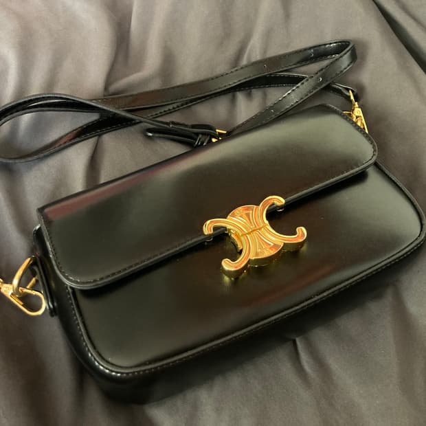 셀린느 트리오페 틴 블랙 숄더백