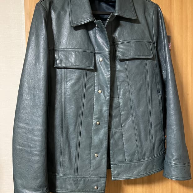 지오송지오 양가죽자켓 팝니다.