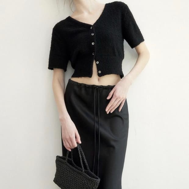 하베크 블랙 새틴스커트 새상품