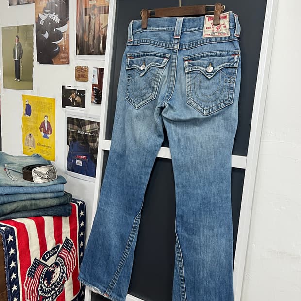 True Religion 트루릴리전 조이  연청 부츠컷 나팔핏 데님 팬츠
