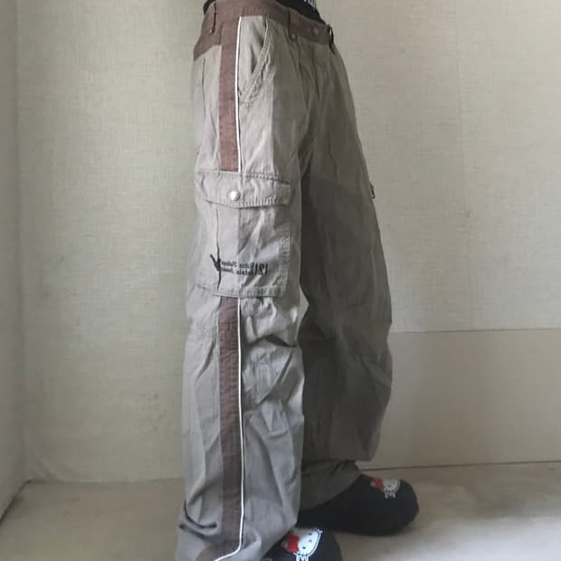 트랙디테일 카키 카고팬츠