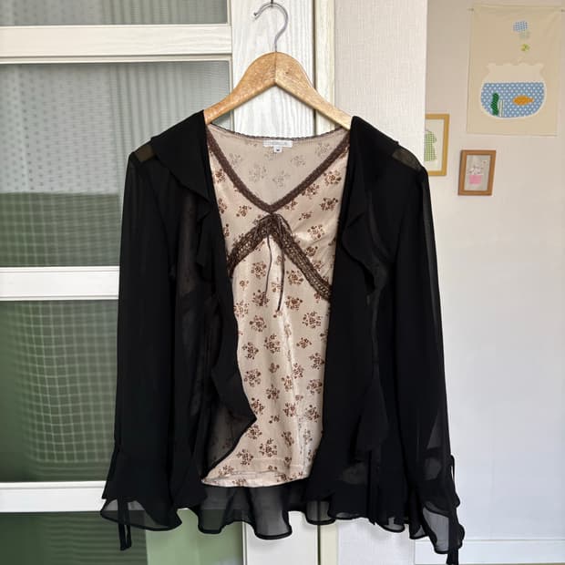 블랙 프릴 시스루 가디건