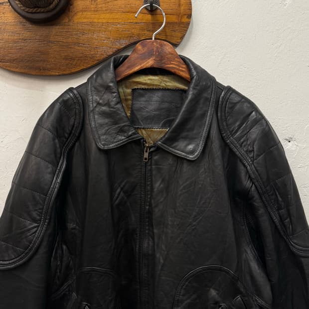 L) Sheepskin Padded Leather Bomber Jacke