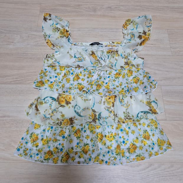 빈티지 모리걸 플라워 리본 셔링 나시 블라우스