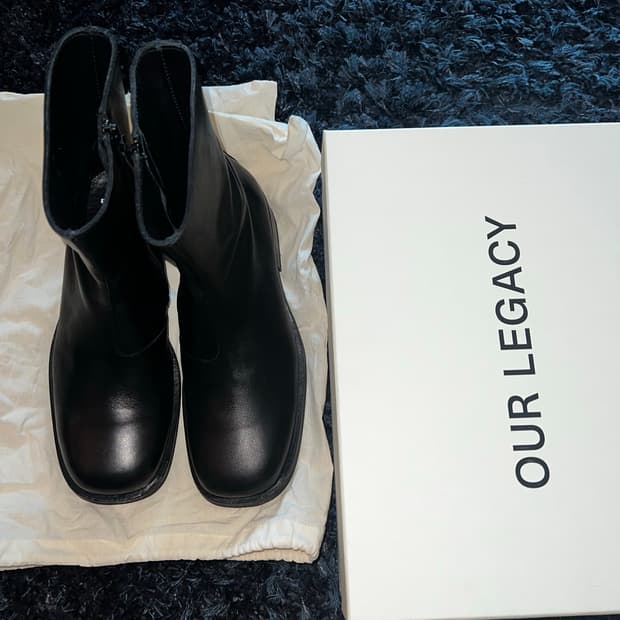 아워레가시 카미온부츠 42