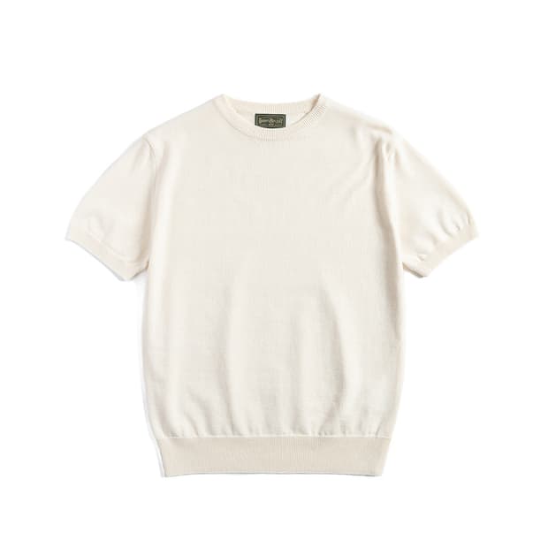 부기홀리데이 11 에센셜 니티드 티셔츠 크림