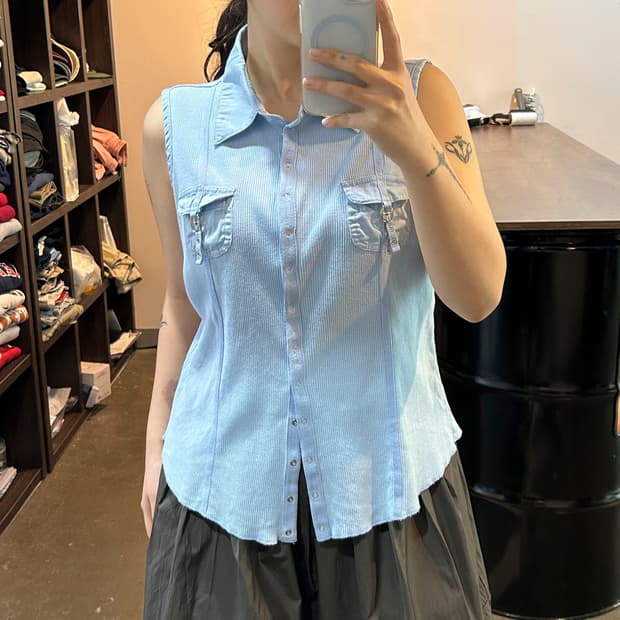 버클 디테일 코튼 베스트