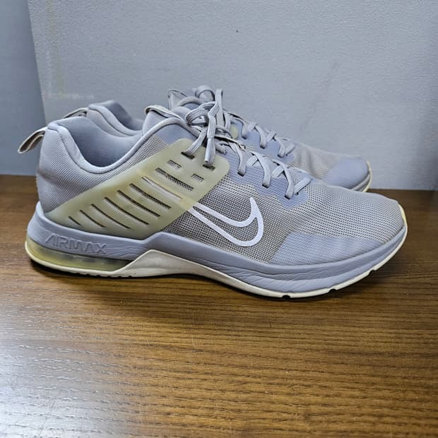 나이키 에어맥스 알파트레이너