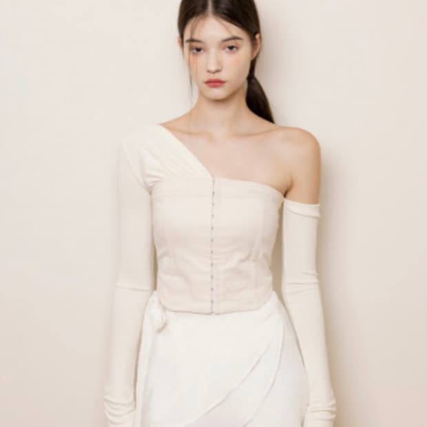 낫유어로즈 모니카탑 m