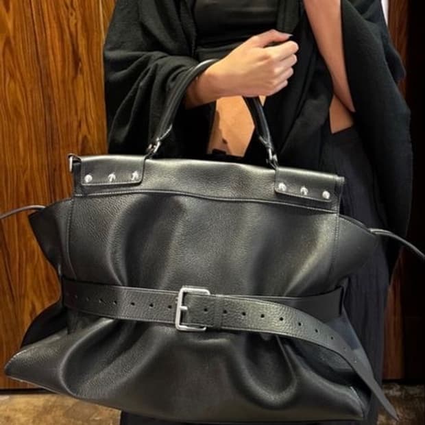 발렌시아가 라지 웨이스트 토트백