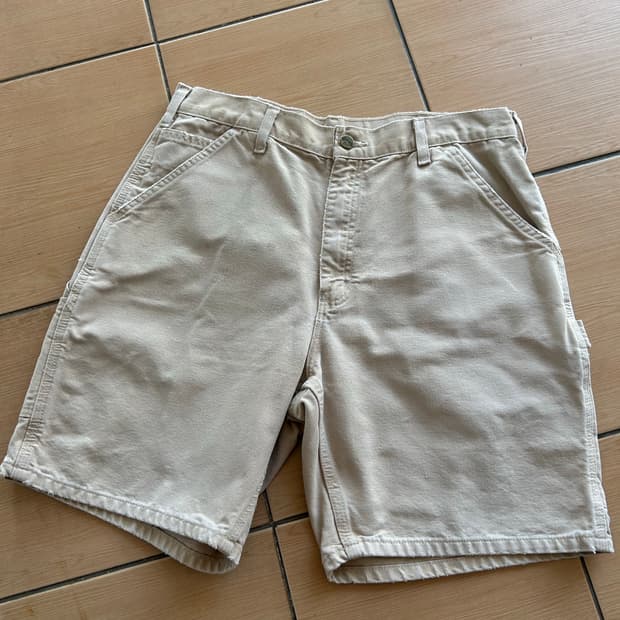 00‘s Carhartt shorts 33in