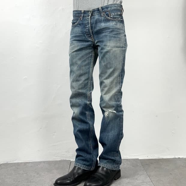 Levi’s 2000s Heritage Distressed 501 Den