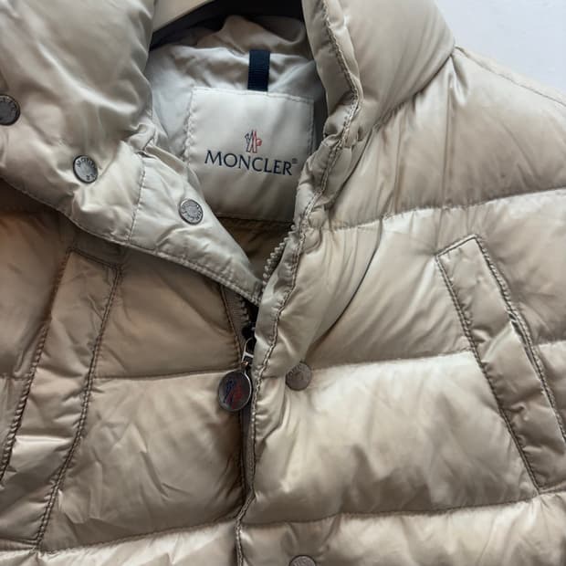 몽클레어 여아 패딩 베이지 