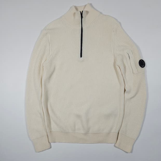 씨피컴퍼니 렌즈 반집업 니트