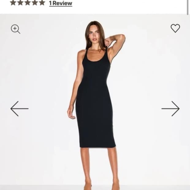 SKIMS 스킴스  슬립 드레스(손나은 드레스 !! Xs사이즈