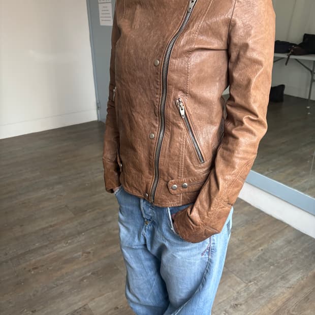 산드로 양가죽 레더 자켓