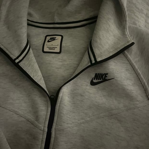 나이키 NSW 테크 플리스 윈드러너 화이트