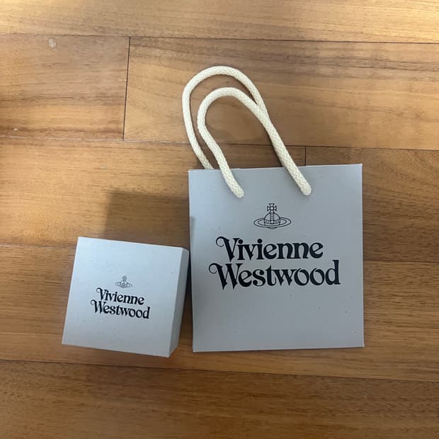 비비안웨스트우드 옥타비에 리본 목걸이 라이트 블루 925실버