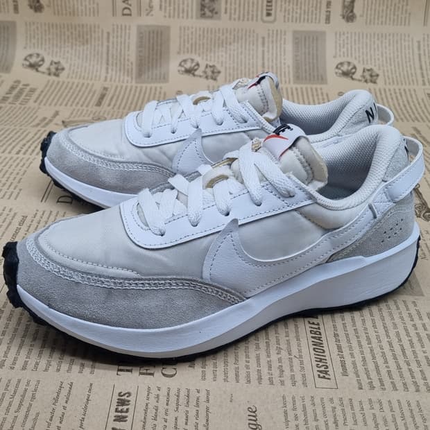 나이키 와플데뷰 여성운동화230