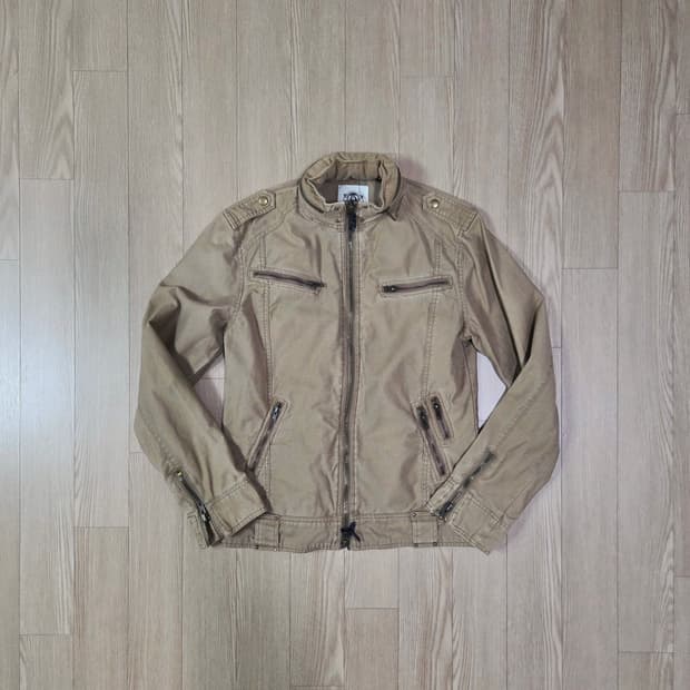 Joge Martin 원워싱 카멜 하이넥 재킷