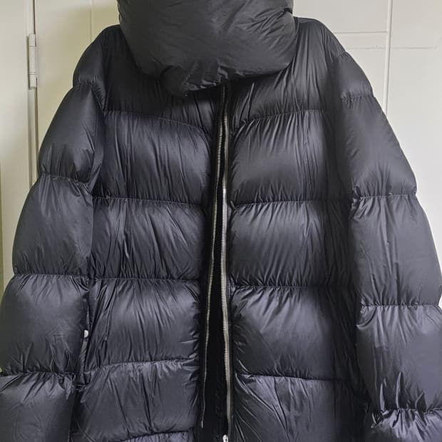 릭오웬스 퍼넬 넥 패딩 48 SIZE