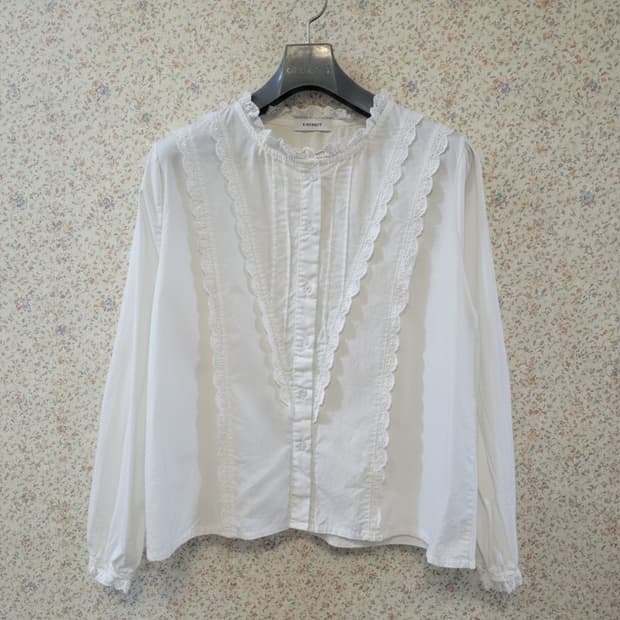 화이트 레이스 블라우스 66