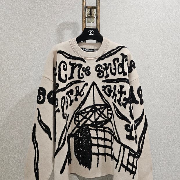 아크네스튜디오 