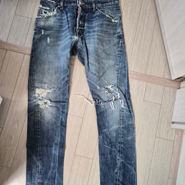 Dsquared2