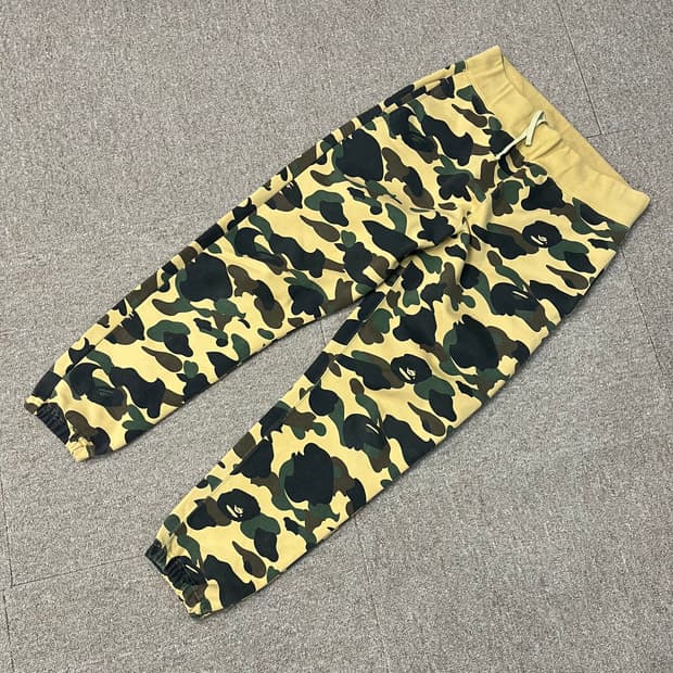 베이프 카모플라쥬 조거팬츠
