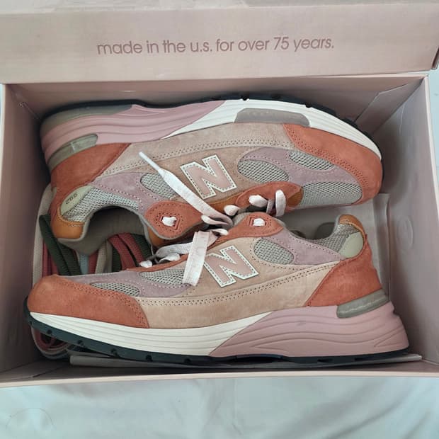 뉴발란스 x 조 프레쉬굿즈 992 메이드 인 USA 에이지드 웰