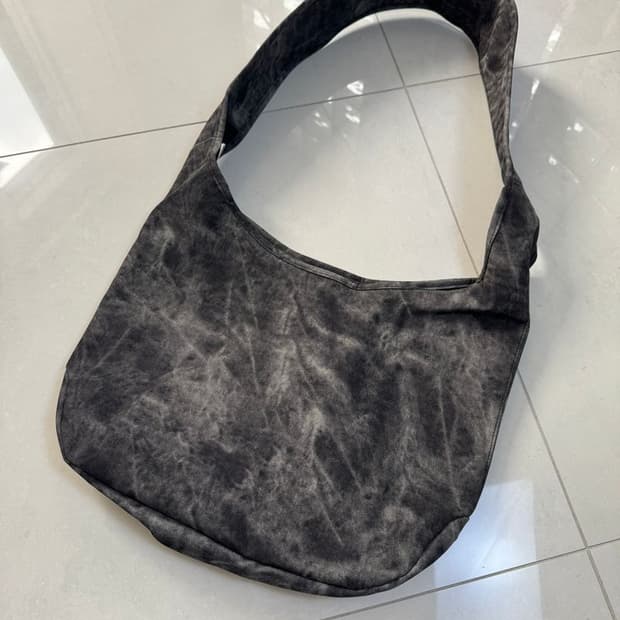 SHOULDER BAG 가죽 숄더백