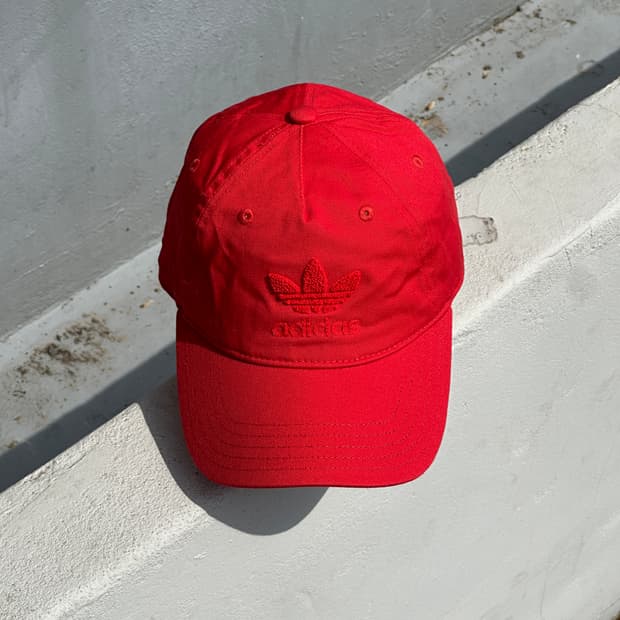 [F] 아디다스 오리지널 트레포일 로고 레드 볼캡 모자
