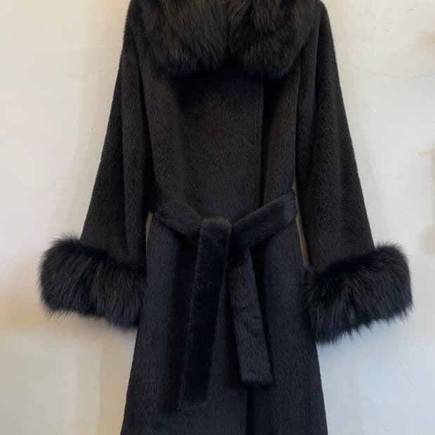 오뜨블링 폭스퍼 베이비 수리 알파카코트:) 여성블랙롱코트 하객룩데이트룩