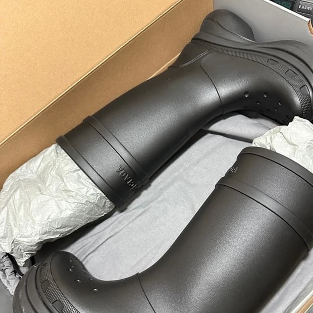 발렌시아가 크록스 러버부츠 40