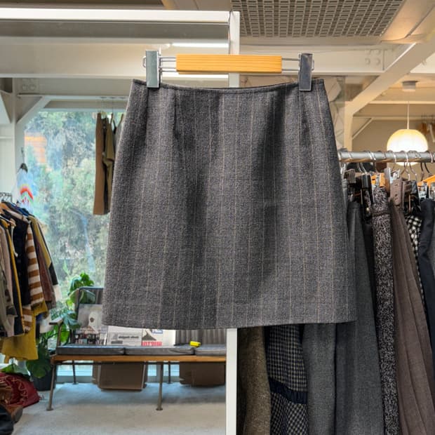 Max&co 울 스트라이프 미니 스커트