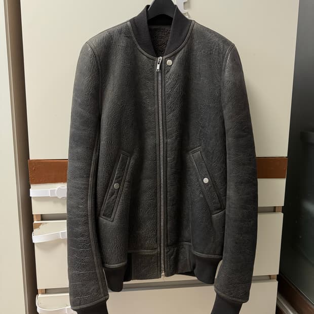 릭오웬스 시시푸스 플라이트 봄버 시어링 무스탕 46사이즈