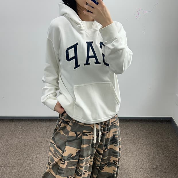 Gap 갭 네이비 로고 아이보리 후드티