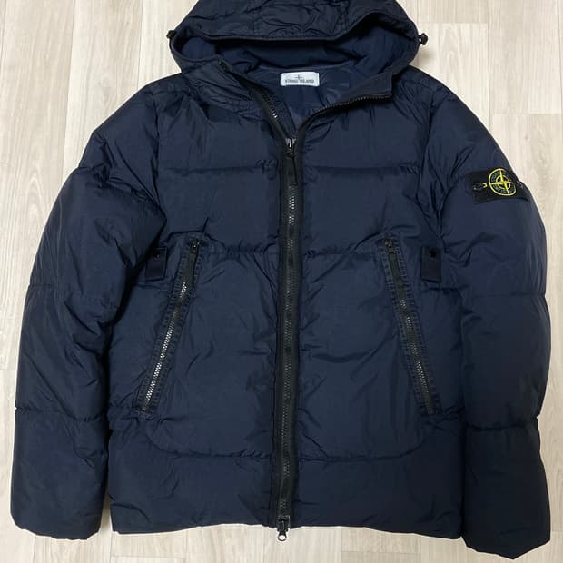 정품 스톤아일랜드 패딩