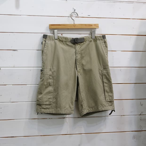 (착용컷) R.C. 유틸리티 카고 반바지 (남성용 32.5)