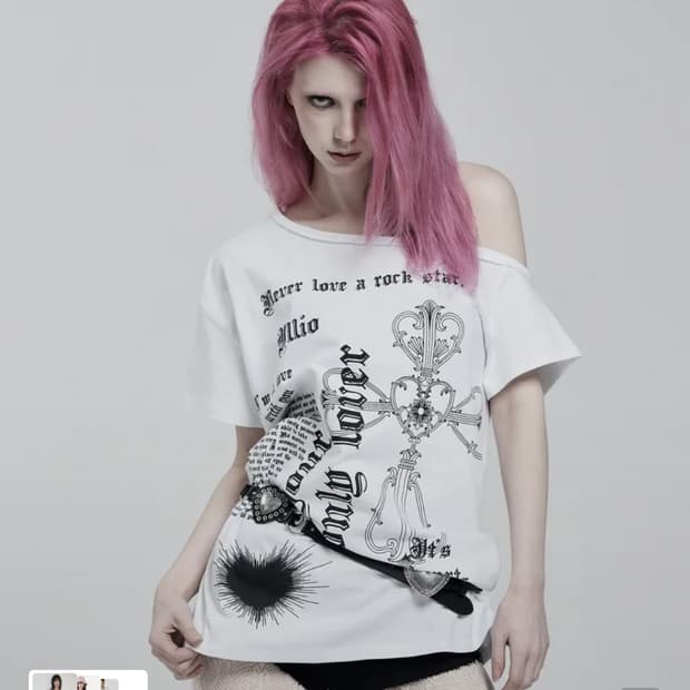 일리오 WHITE LOVER ONE SHOULDER T-SHIRTS