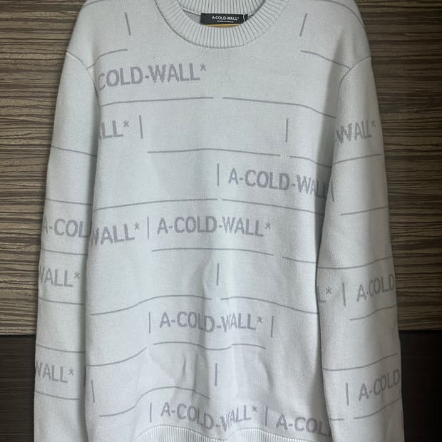 어콜드월 니트 택채 새상품