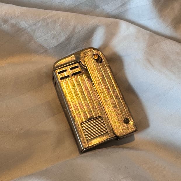 1940s Regens Lighter