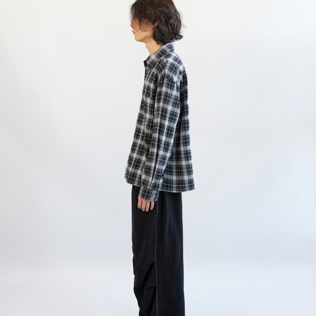 [L] 해칭룸 snow track pants black