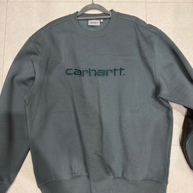 칼하트 wip 맨투맨 그린